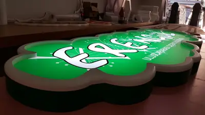 Erengül Çiçekçilik — mall kiosk — tempered glass display cases, backlit sign (production)