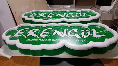 Erengül Çiçekçilik — mall kiosk — tempered glass display cases, green (production)