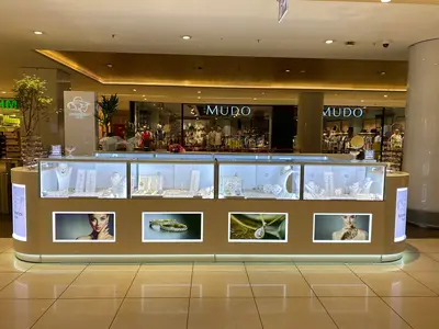 Accessories World — Maltepe Park — AVM kiosku — tepe tabela tacı, raf altı LED şerit