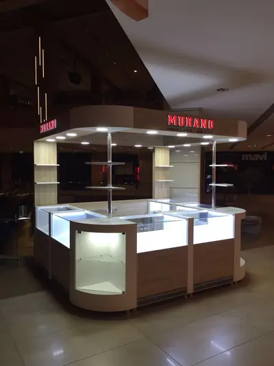 Murano — Mall-Kiosk — flache Vordachblende, Rot