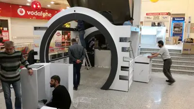 Turkcell Platinium — AVM kiosku — tepe tabela tacı, beyaz (üretim)