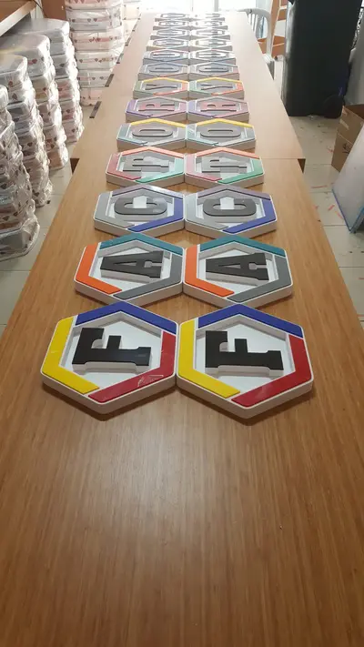 LEDWALK — ABD — boyalı MDF, beyaz (üretim)