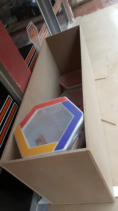 LEDWALK — ABD — beyaz laminat panel, mor (üretim)