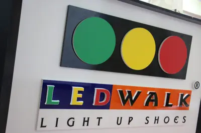 LEDWALK — ABD — tezgâh altı depolama, mor (üretim)