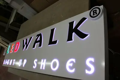 LEDWALK — ABD — katmanlı renkli akrilik, sarı (üretim)