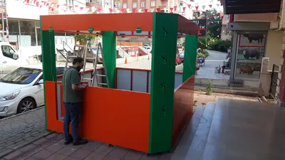 Organic Crush — États-Unis — rangement sous comptoir, blanc (en espace urbain)