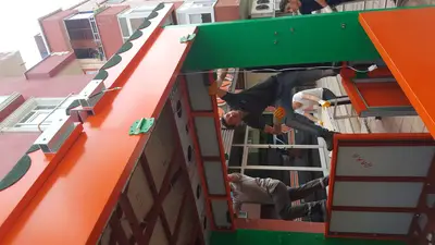 Organic Crush — États-Unis — MDF peint, blanc (en espace urbain)